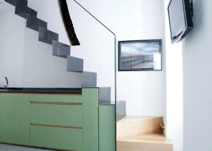 Tespi House
